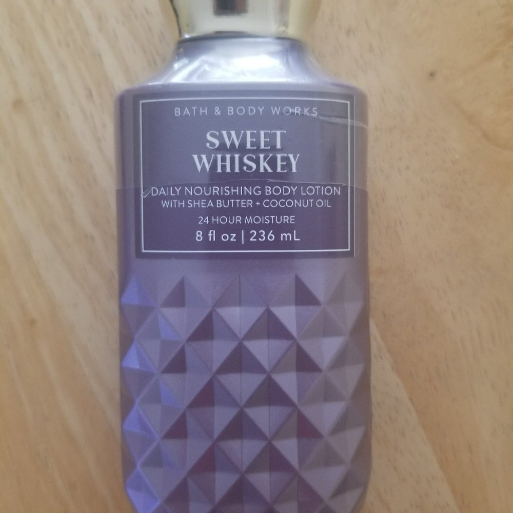 Bath & Body Works Body Lotion - Sweet Whiskey